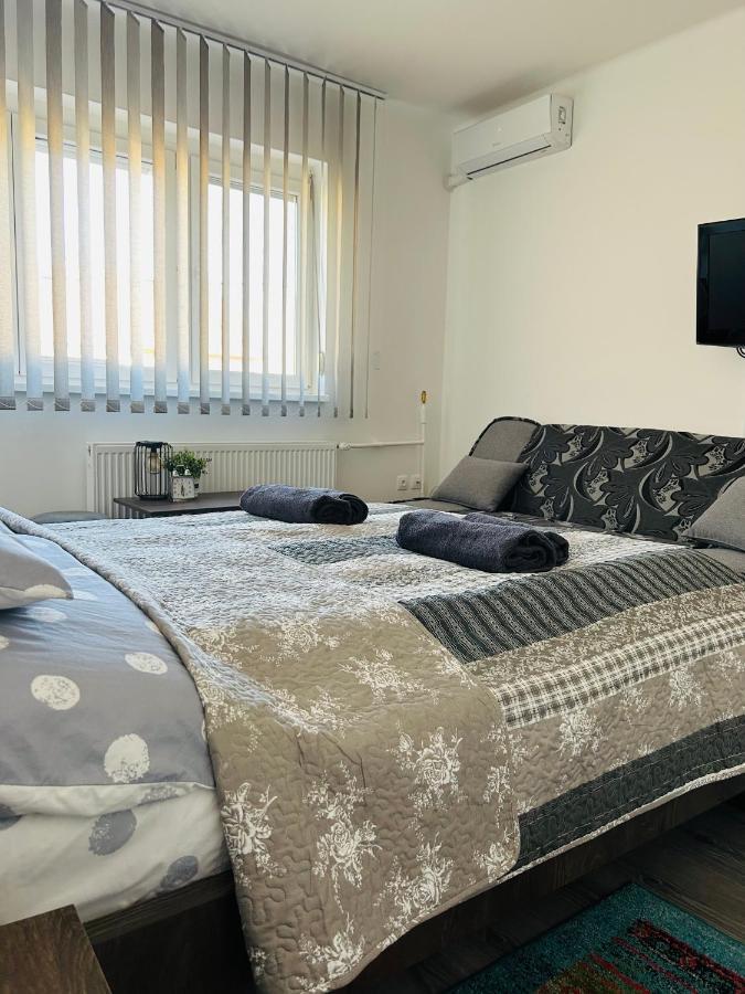 Eros Apartman Hajduszoboszlo Luaran gambar