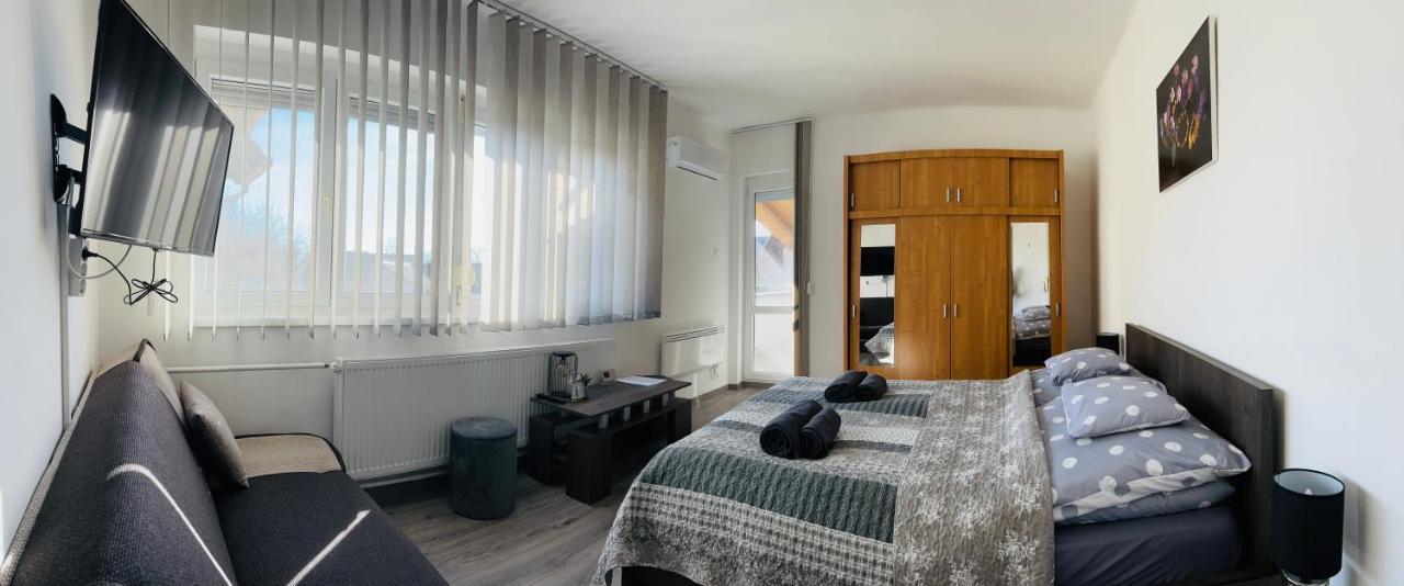Eros Apartman Hajduszoboszlo Luaran gambar